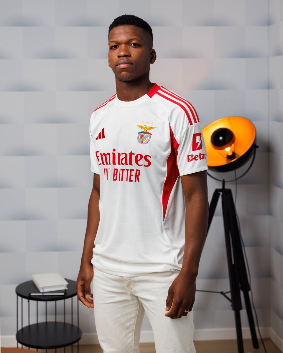 ⬜️ Benfica 25-26. Adidas. Away. ⬜️