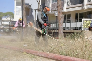 Didim Belediyesi ekipleri çalışıyor