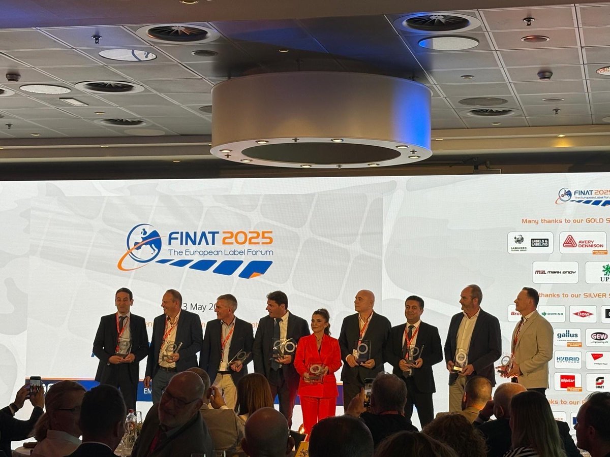 Nous sommes fiers d’annoncer que Stratus Packaging a été doublement récompensé lors du prestigieux concours international <a href="/FINATcom/">FINAT</a> 2025, qui met en lumière l’excellence dans le monde de l’étiquette. 🏆

✨ Étiquette primée :
🥇 SOLAIRE SUN 50+ MINERAL

🎓 Étiquettes diplômées :