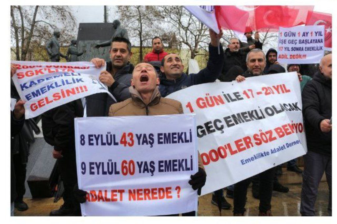 Emad_Tuğb🅰️⚖️ (@2003tugba_) on Twitter photo Kademe Hakkımız‼️
Adaletin en kötüsü geç tecelli edenidir‼️
Geç gelen Adalet Adalet değildir ‼️
<a href="/Akparti/">AK Parti</a> <a href="/RTErdogan/">Recep Tayyip Erdoğan</a>
<a href="/_cevdetyilmaz/">Cevdet Yılmaz</a> <a href="/isikhanvedat/">Prof. Dr. Vedat Işıkhan</a>
<a href="/avabdullahguler/">Abdullah Güler</a> <a href="/akbasogluemin/">Av. M.Emin AKBAŞOĞLU 🇹🇷</a>
<a href="/AvOzlemZengin/">Av. Özlem Zengin 🇹🇷</a> <a href="/vedatdemiroz/">Vedat Demiröz</a>
<a href="/ensonhaber/">ENSONHABER</a> <a href="/AtvHaberTurkiye/">Atv Haber</a>
<a href="/ahaber/">A Haber</a>
<a href="/EmadDernegi/">EMEKLİLİKTE ADALET DERNEĞİ ⚖️</a>
#EmekÇokKademeYok Kademe Hakkımız‼️
Adaletin en kötüsü geç tecelli edenidir‼️
Geç gelen Adalet Adalet değildir ‼️
<a href="/Akparti/">AK Parti</a> <a href="/RTErdogan/">Recep Tayyip Erdoğan</a>
<a href="/_cevdetyilmaz/">Cevdet Yılmaz</a> <a href="/isikhanvedat/">Prof. Dr. Vedat Işıkhan</a>
<a href="/avabdullahguler/">Abdullah Güler</a> <a href="/akbasogluemin/">Av. M.Emin AKBAŞOĞLU 🇹🇷</a>
<a href="/AvOzlemZengin/">Av. Özlem Zengin 🇹🇷</a> <a href="/vedatdemiroz/">Vedat Demiröz</a>
<a href="/ensonhaber/">ENSONHABER</a> <a href="/AtvHaberTurkiye/">Atv Haber</a>
<a href="/ahaber/">A Haber</a>
<a href="/EmadDernegi/">EMEKLİLİKTE ADALET DERNEĞİ ⚖️</a>
#EmekÇokKademeYok