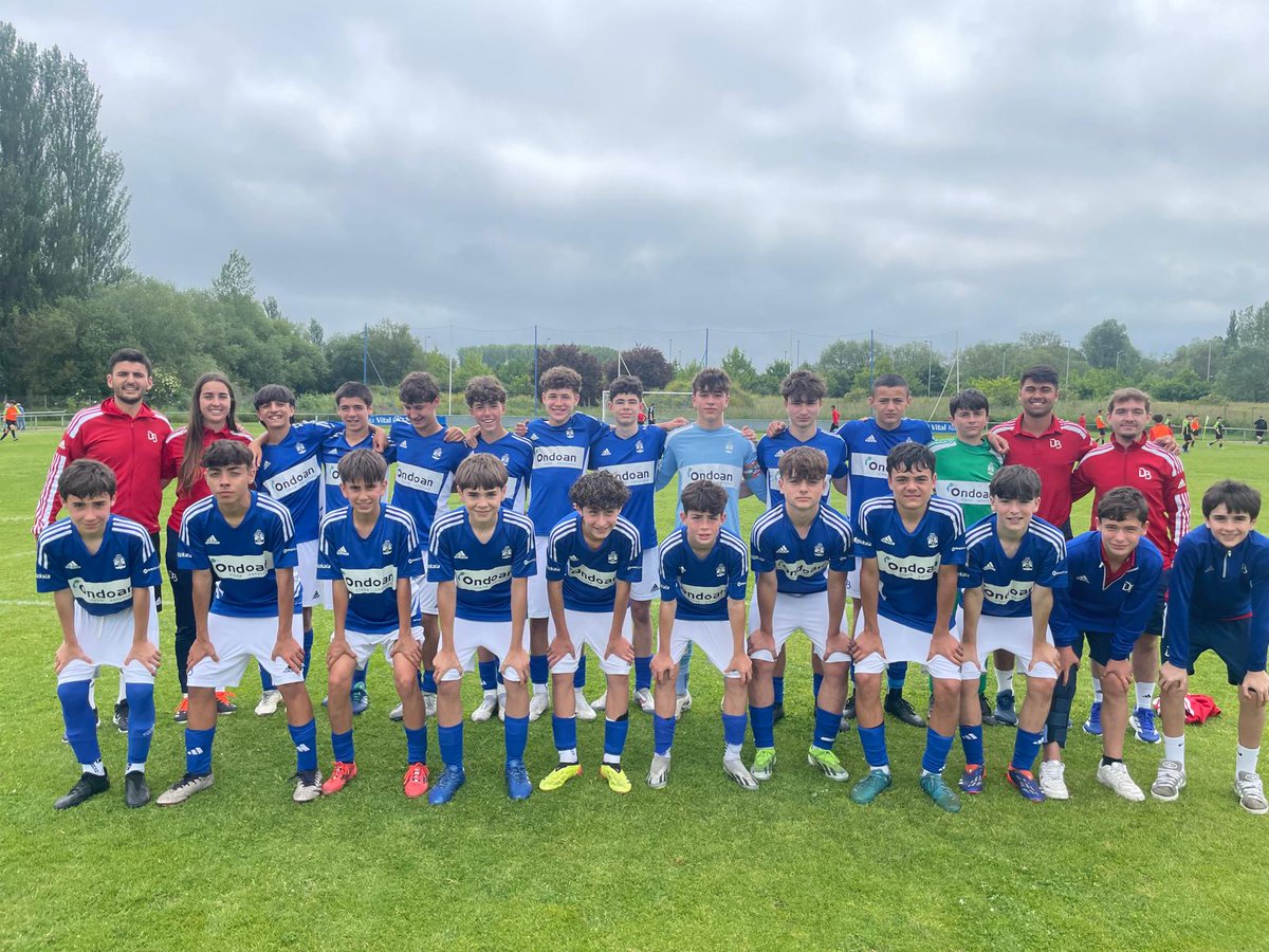 👏👏 Zorionak a nuestros infantil 2011, 4️⃣ de Euskadi ganando 3 de los 4 partidos que ha disputado en la fase final, y perdiendo a penaltis contra el Antiguoko en la primera fase.

Una temporada brillante.

🔴⚫ Zorionak ekipo!