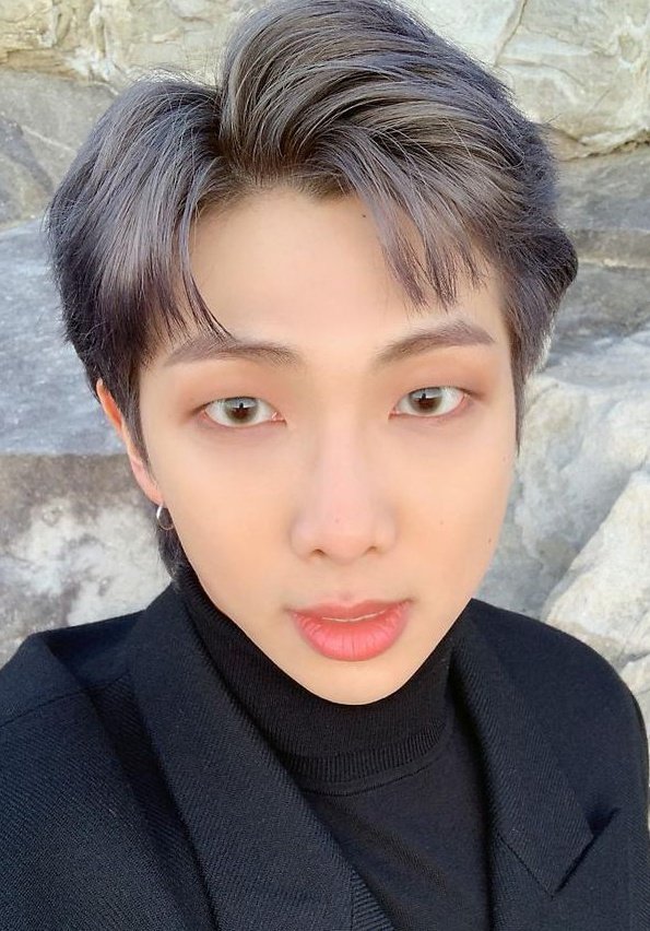 NO PASES SIN DAR RT Y COMENTAR POR 🐨‼️

+ Namjoon BTS leader
Namjoon paved the way
Namjoon the artist
Namjoon the king
Namjoon goat
Namjoon great
Namjoon boba eyes
Namjoon loves nature 
Namjoon back in 8 days