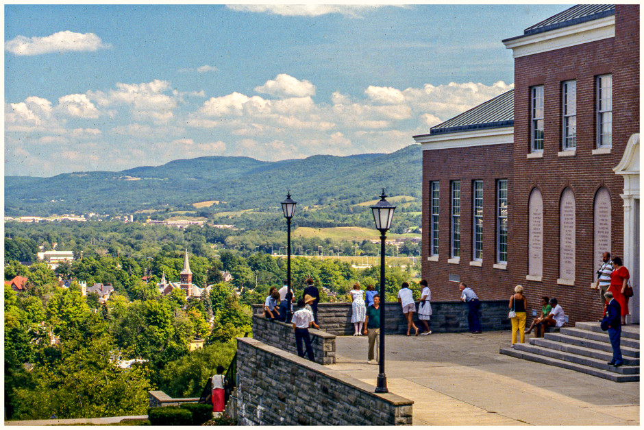 Great college town with Great people!

📍Oneonta, NY

#SOAR 🔵⚪️🦅