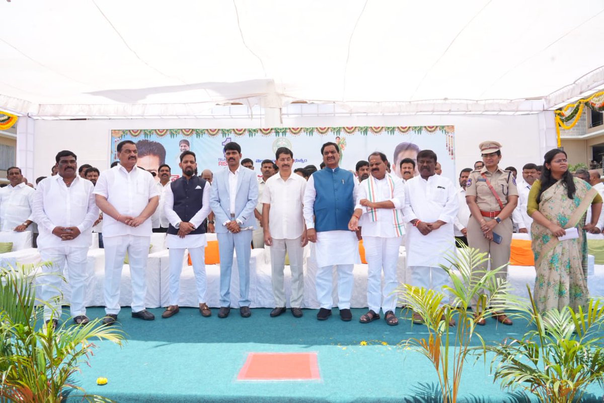 FaheemQureshinc's tweet image. Today, I participated in the Telangana Formation Day 2025 celebrations at Rangareddy, showcasing various government initiatives focused on women’s safety, empowerment, and welfare.
Proud to witness the efforts and awareness programs aimed at building a safer and stronger…