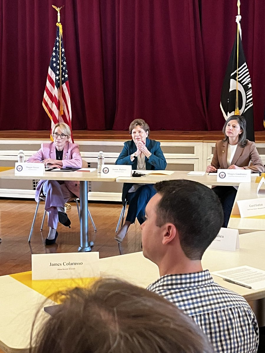 alannafloodnews's tweet image. Right now: Members of the NH Delegation hearing from organizations impacted by the federal government’s cuts to AmeriCorps.
@AmeriCorps
@SenatorHassan
@SenatorShaheen
@RepGoodlander