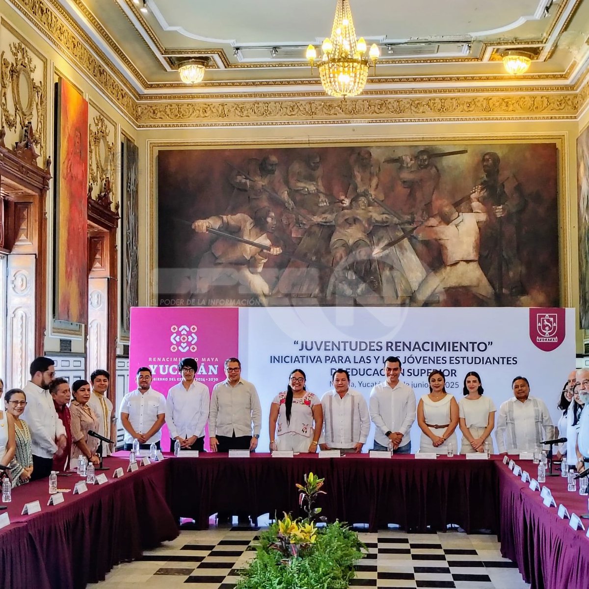 El Gobernador <a href="/huachodiazmena/">Joaquín Díaz Mena</a> anunció la beca Juventudes Renacimiento, con la que más de 10,000 estudiantes de nivel medio superior recibirán $3,000 pesos bimestrales a través de la tarjeta “Felipe Carrillo Puerto”. El registro inicia en septiembre de 2025.