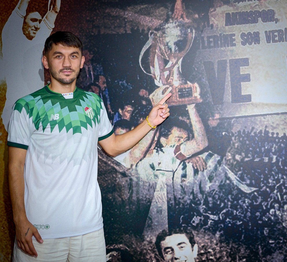 ✍️ Kulübümüz, profesyonel futbolcu Sefa Narin ile sözleşme imzalamıştır. 

Oyuncumuza formamız altında başarılar dileriz.