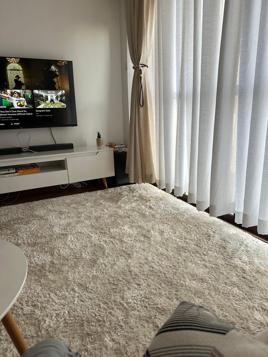 Can someone peep my Jbl Soundbar?