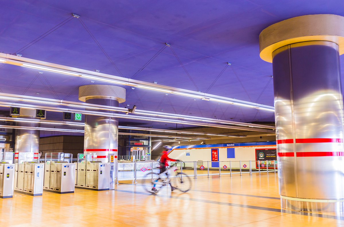 Transportes e Infraestructura▪️Comunidad de Madrid (@transportes_cm) on Twitter photo 🚴 La <a href="/ComunidadMadrid/">Comunidad de Madrid</a> celebra el #DíaMundialDeLaBicicleta con acceso gratuito a la red de <a href="/metro_madrid/">Metro de Madrid</a> para ciclistas.
➡️ La iniciativa tiene como objetivo fomentar el uso combinado de estos dos medios de transporte.
+Info: c.madrid/cepeg 🚴 La <a href="/ComunidadMadrid/">Comunidad de Madrid</a> celebra el #DíaMundialDeLaBicicleta con acceso gratuito a la red de <a href="/metro_madrid/">Metro de Madrid</a> para ciclistas.
➡️ La iniciativa tiene como objetivo fomentar el uso combinado de estos dos medios de transporte.
+Info: c.madrid/cepeg