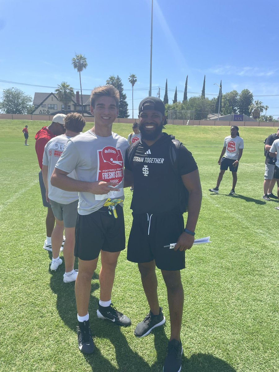 nicky_gent's tweet image. Thank you @FresnoStateFB for letting me showcase my talents during the JUCO Showcase.
Looking forward to staying in touch:
@FBCoachHardaway @CoachJT16 @Coach_Entz @17keithprice
@Saddleback_FB @CoachSekander @coachfischer7 @CoachProodian @CoachLukeSC @JacksonMoore247