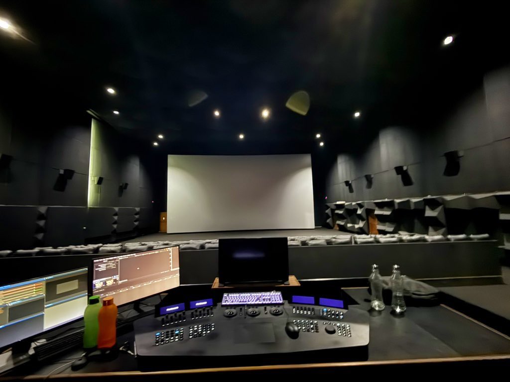 g.balaji (@_gbalaji) on Twitter photo #Barco #HDR -
Prasad Studio is Asia's & India's 1st and the world's largest, HDR by Barco color grading suite with 51-foot screen screen
<a href="/PrasadCorp/">PrasadCorp</a>
Colorist Ranga is grading films in HDR
#HDRbyBarco #HDRCinema #Barco #HDR -
Prasad Studio is Asia's & India's 1st and the world's largest, HDR by Barco color grading suite with 51-foot screen screen
<a href="/PrasadCorp/">PrasadCorp</a>
Colorist Ranga is grading films in HDR
#HDRbyBarco #HDRCinema