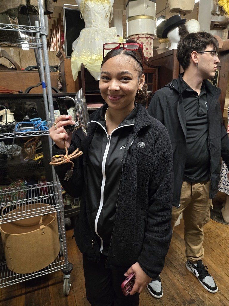 wteagles's tweet photo. A huge thank you to Dan and the team at Westerman Props for an unforgettable tour! From seeing cinematic history up close to learning about the craft behind the scenes, our students were inspired and starstruck! ๐ฌโจ
#MovieMagic #Storytelling #FutureLeaders #TechPride #WTHS https://t.co/EKgDAfTXy0