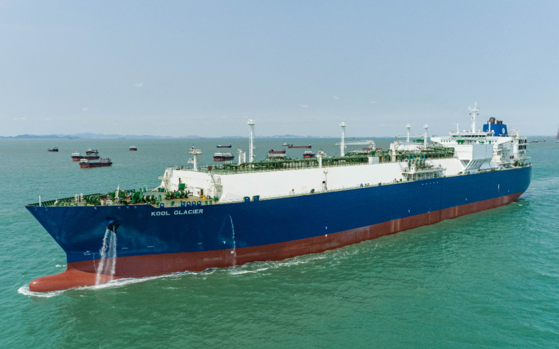 LR, CoolCo and HD Hyundai Marine Solution have successfully completed a landmark re-liquefaction retrofit on the Kool Glacier, a CoolCo-owned 162,000 CBM LNG carrier, using sub-cooler technology to reduce boil-off gas.

Read more: loom.ly/W4nr6pI #Retrofit #NorShipping