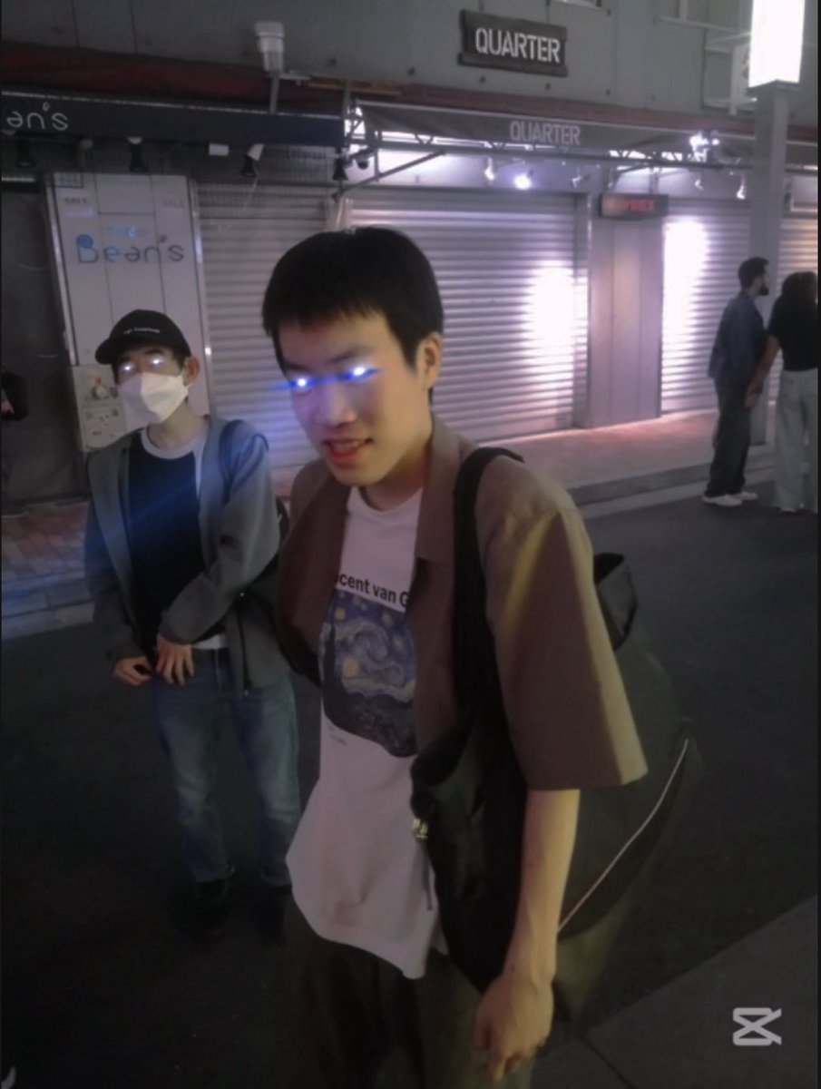 deathnote_ebisu's tweet image. 鈴木誠也

かついファミリーマートで1人シュークリームをおちょって死亡