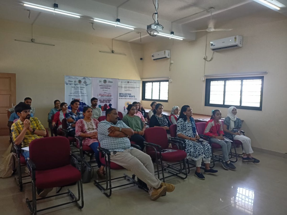 spsecgujarat's tweet photo. 🚀 Day 1 at IPR Course 2025! Expert Mr Harsh Parikh led dynamic sessions on IP value &amp; patentability! 💡🔍 #IPR2025 #SPSEC #InnovationMatters @spunivgujarat https://t.co/FGjqM6Sy0B