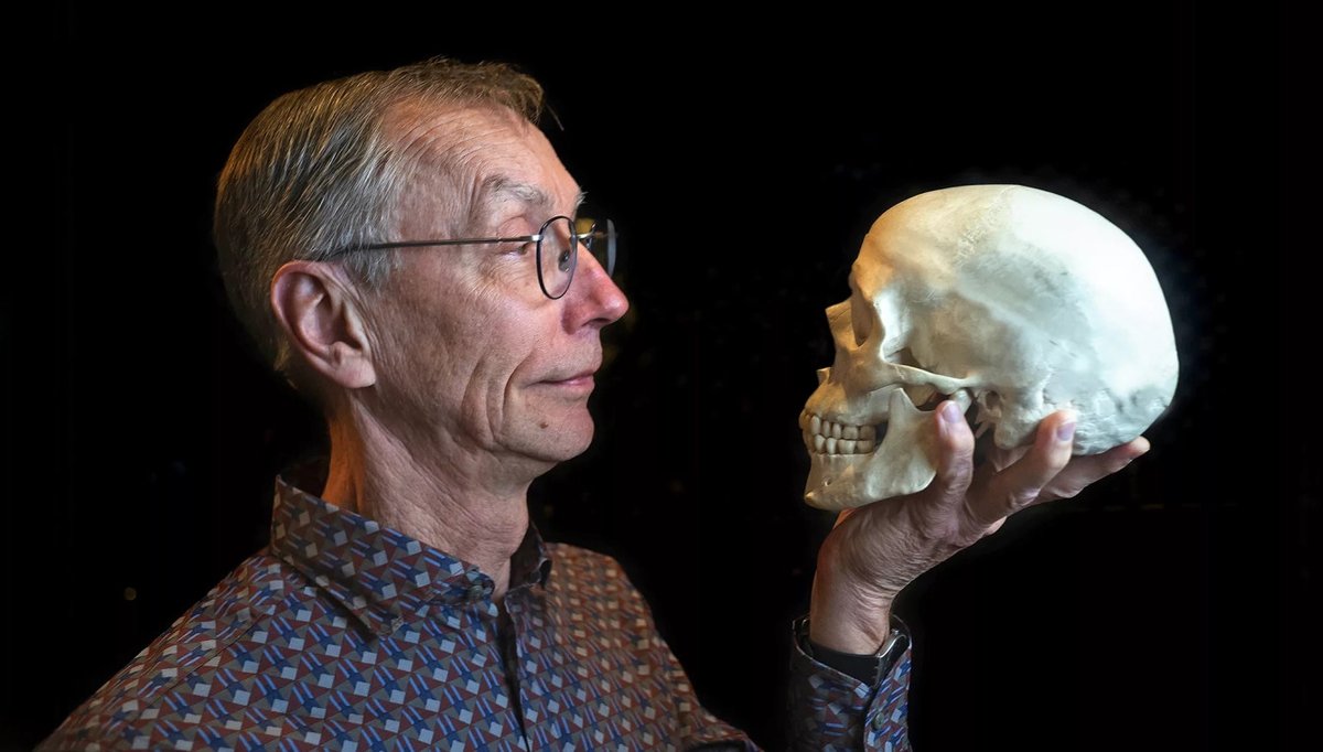 Sapiens.cat (@sapienscat) on Twitter photo 🔬Queden restes dels neandertals al nostre ADN? En parlem amb Svante Pääbo, pioner de la paleogenètica i guanyador d'un Premi Nobel l'any 2022.
🗞️<a href="/CaterinaUbeda/">Caterina Úbeda</a> l'entrevista al #Sàpiens de juny. Trobareu la revista al quiosc i al #SàpiensDigital👇.
sapiens.cat/revista/sapien… 🔬Queden restes dels neandertals al nostre ADN? En parlem amb Svante Pääbo, pioner de la paleogenètica i guanyador d'un Premi Nobel l'any 2022.
🗞️<a href="/CaterinaUbeda/">Caterina Úbeda</a> l'entrevista al #Sàpiens de juny. Trobareu la revista al quiosc i al #SàpiensDigital👇.
sapiens.cat/revista/sapien…