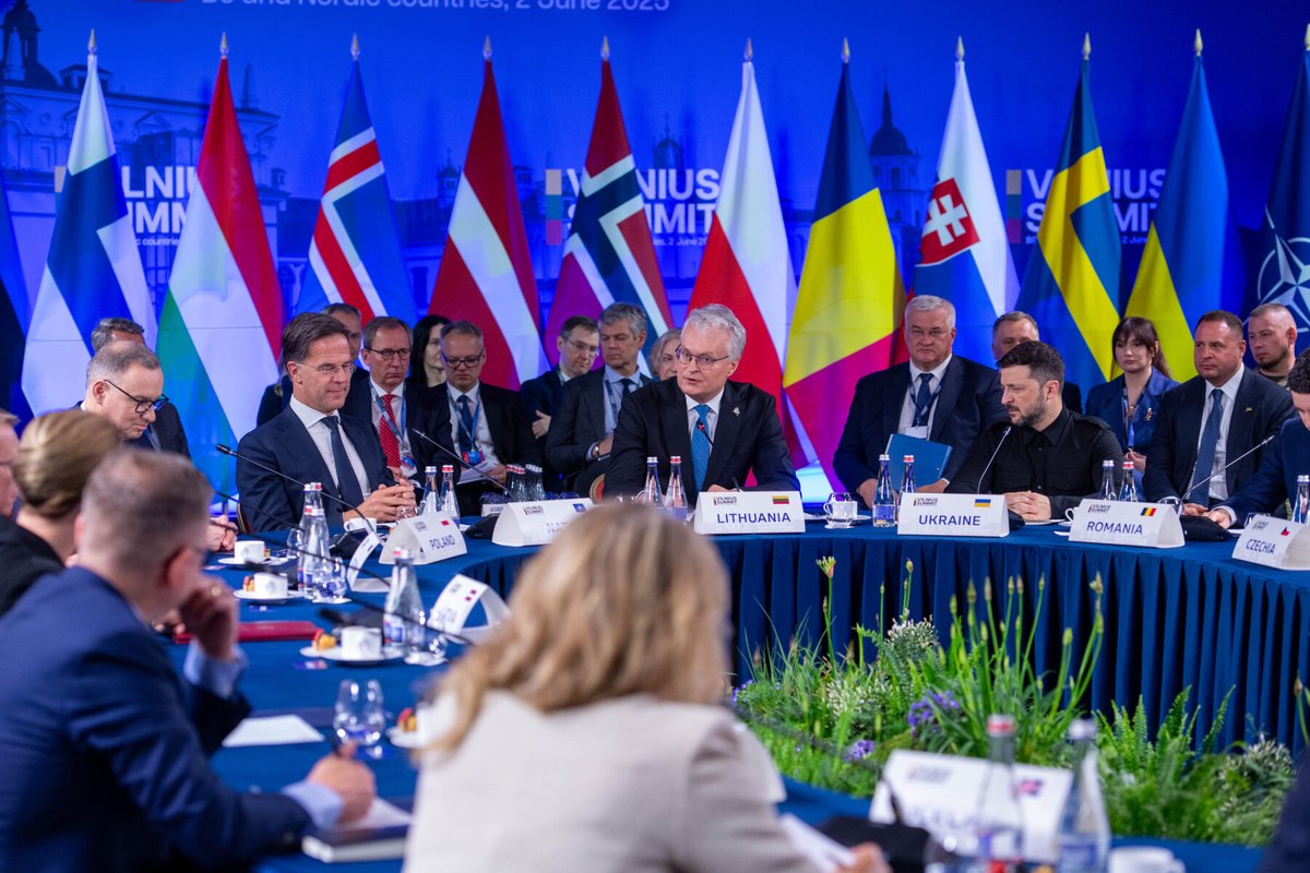 Lithuanian MOD 🇱🇹 (@lithuanian_mod) on Twitter photo 🇱🇹Viceminister <a href="/KarolisALeksa/">Karolis Aleksa</a> joined leaders from NATO’s eastern & northern flanks, alongside 🇺🇦President <a href="/ZelenskyyUa/">Volodymyr Zelenskyy / Володимир Зеленський</a> & <a href="/SecGenNATO/">Mark Rutte</a>, at the Vilnius Summit.
Lithuania called for increased support to Ukraine’s defence and stronger NATO cooperation ahead of The Hague Summit. 🇱🇹Viceminister <a href="/KarolisALeksa/">Karolis Aleksa</a> joined leaders from NATO’s eastern & northern flanks, alongside 🇺🇦President <a href="/ZelenskyyUa/">Volodymyr Zelenskyy / Володимир Зеленський</a> & <a href="/SecGenNATO/">Mark Rutte</a>, at the Vilnius Summit.
Lithuania called for increased support to Ukraine’s defence and stronger NATO cooperation ahead of The Hague Summit.