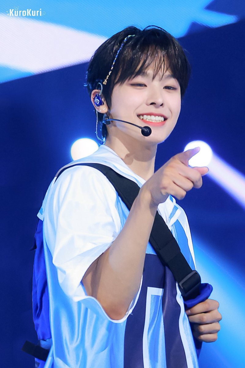damriku's tweet photo. 아 내 포카리스우ㅐ트 https://t.co/6SBmBO0mdP