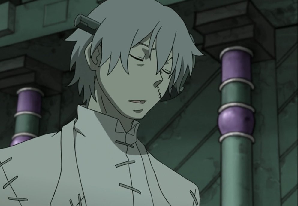 “นั้นสิครับคนอื่นๆคงจะยุ่งๆกันอยู่ รุ่นพี่เองก็คงเมาอยู่ในร้านที่ไหนสักที่แน่เลย“

”ไม่ได้พบกันนานจริงๆนะ ตอนแรกก็นึกว่าไม่มีใครอยู่เหมือนกันแต่เจอสึบากิพอดีเลย“