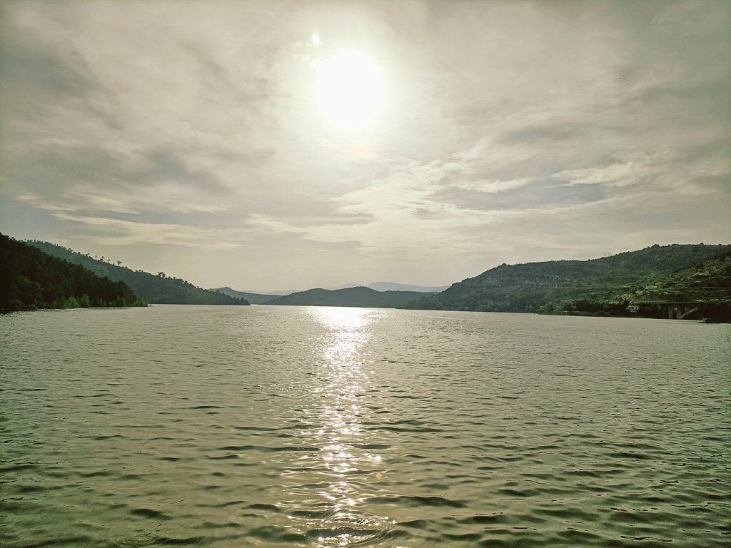 oscarranlo 🌾 (@oscarranlo) on Twitter photo Un exito #ConectandoGredos. Iniciativa de <a href="/VinosdeCebreros/">D.O.P. Cebreros</a> en la Reserva Natural del Valle Iruelas #Ávila, a los pies del río Alberche, con vinos locales, <a href="/VinosdeMadridDO/">Vinos de Madrid CRDO</a> y <a href="/DOMentrida/">DOMentrida</a>. Más de 40 productores y bodegas cargados de ilusión y fuerza en un contexto complejo #vino Un exito #ConectandoGredos. Iniciativa de <a href="/VinosdeCebreros/">D.O.P. Cebreros</a> en la Reserva Natural del Valle Iruelas #Ávila, a los pies del río Alberche, con vinos locales, <a href="/VinosdeMadridDO/">Vinos de Madrid CRDO</a> y <a href="/DOMentrida/">DOMentrida</a>. Más de 40 productores y bodegas cargados de ilusión y fuerza en un contexto complejo #vino