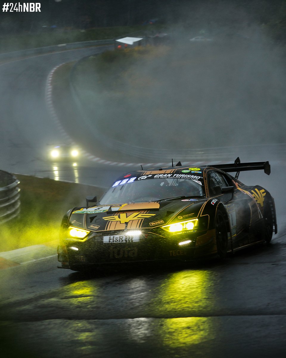 When you realize why it's called green hell! 💚🌲🌳 #24hNBR
.
.
#nring #24hnurburgring #nürburgring #nordschleife #grünehölle #greenhell