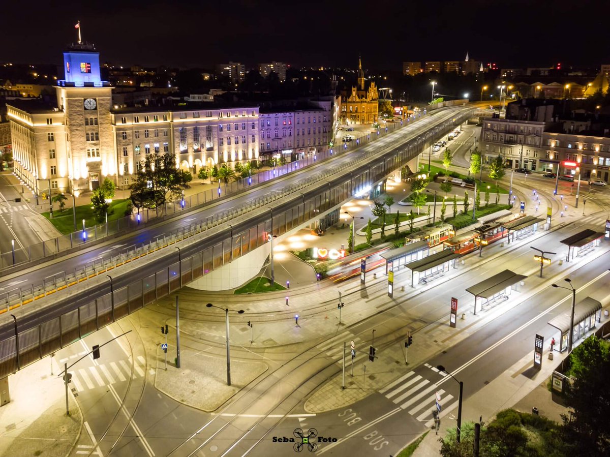 Estakada w Chorzowie wyłączona z użytkowania. Według ekspertyzy "nie wykazuje żadnej nośności i ulegnie awarii lub katastrofie". Relikt PRL-u, który zrujnował centrum miasta, chyba przechodzi do historii...