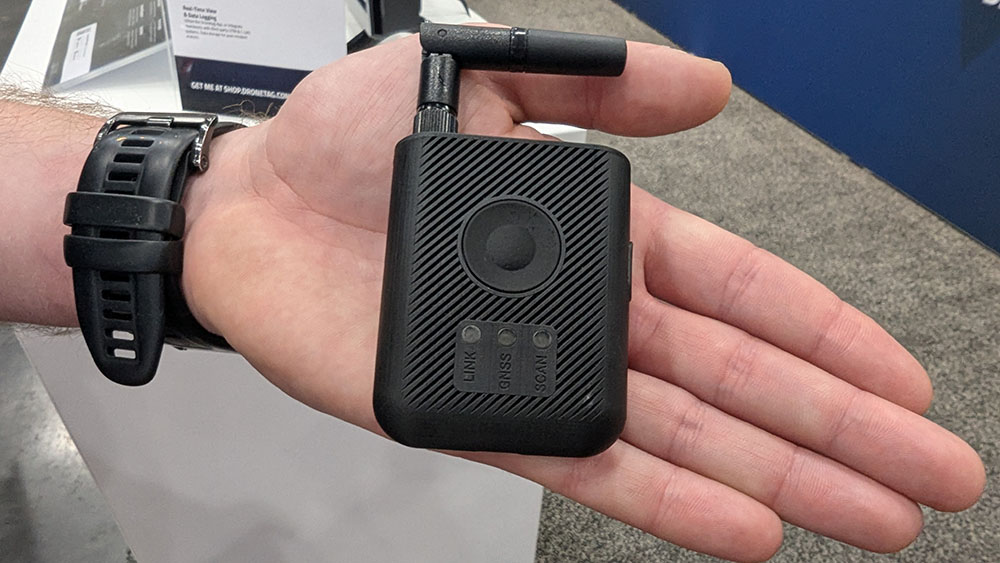 ExpoUAV's tweet photo. @dronetag_rid new RIDER Remote ID receiver was showcased at Xponential 2025, highlighting advances in air traffic management
https://t.co/yy2NW9ROXJ
#drones #UTM #uas #uav #uncrewed https://t.co/4REWGVkzuO