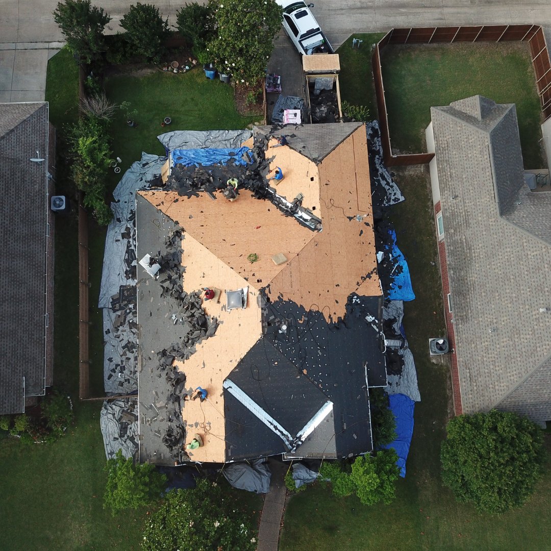 phi_dfw's tweet photo. Day 2 of National Roofing Week and we’re showing off what we do best — total roof transformations!
We don’t just replace roofs—we restore peace of mind. 📷
#RoofingWeek #Day2 #BeforeAndAfter #RoofTransformation #DFWRoofing #NationalRoofingWeek2025 #OwensCorningUnited https://t.co/rlSBikevVK