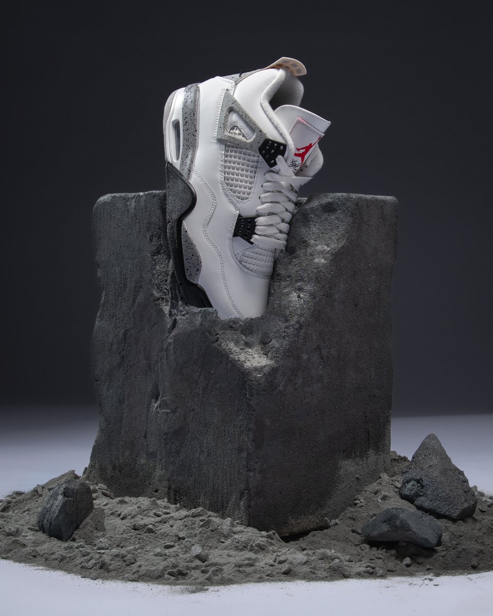 SOLELINKS's tweet photo. Ad: Air Jordan 4 Retro 'White Cement' restocking tomorrow (6/3) at 7am PT/10am ET

Finish Line:https://t.co/n5Jyey4i6n
JD Sports:https://t.co/h7KtZA9KTz https://t.co/As8UOX89OE