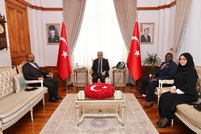 Sakarya Valisi Rahmi Doğan, Katarlı İş İnsanlarını Kabul Etti