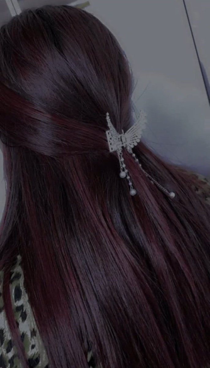 حتى في اللغة العربية الساكنان لا يلتقيان على أحدهما التحرك…!!♡ 

#فهمت_ياساكن