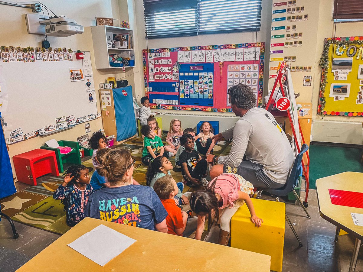 Our coaches stepped into the classroom last week — reading, playing, and just trying to keep up. Shoutout to all the teachers out there… you’re the real MVPs! 📚

#GoldStandard | 𝟭𝟮