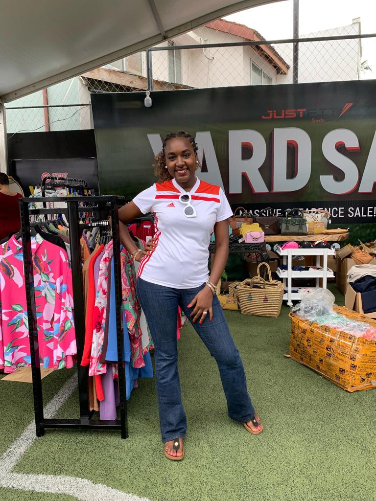 Kwa niaba ya Management  ya #StreetSoul  na #JustFit  tunawashukuru wateja wote waliotuunga mkono kwenye Yard Sale kuanzia Ijumaa Jumapili.

Tunaahidi kuendelea kuwauzia bidhaa bora kama ilivyo Sera yetu.

Maduka yetu yataendelea kuwa wazi kama kawaida.

Asanteni.