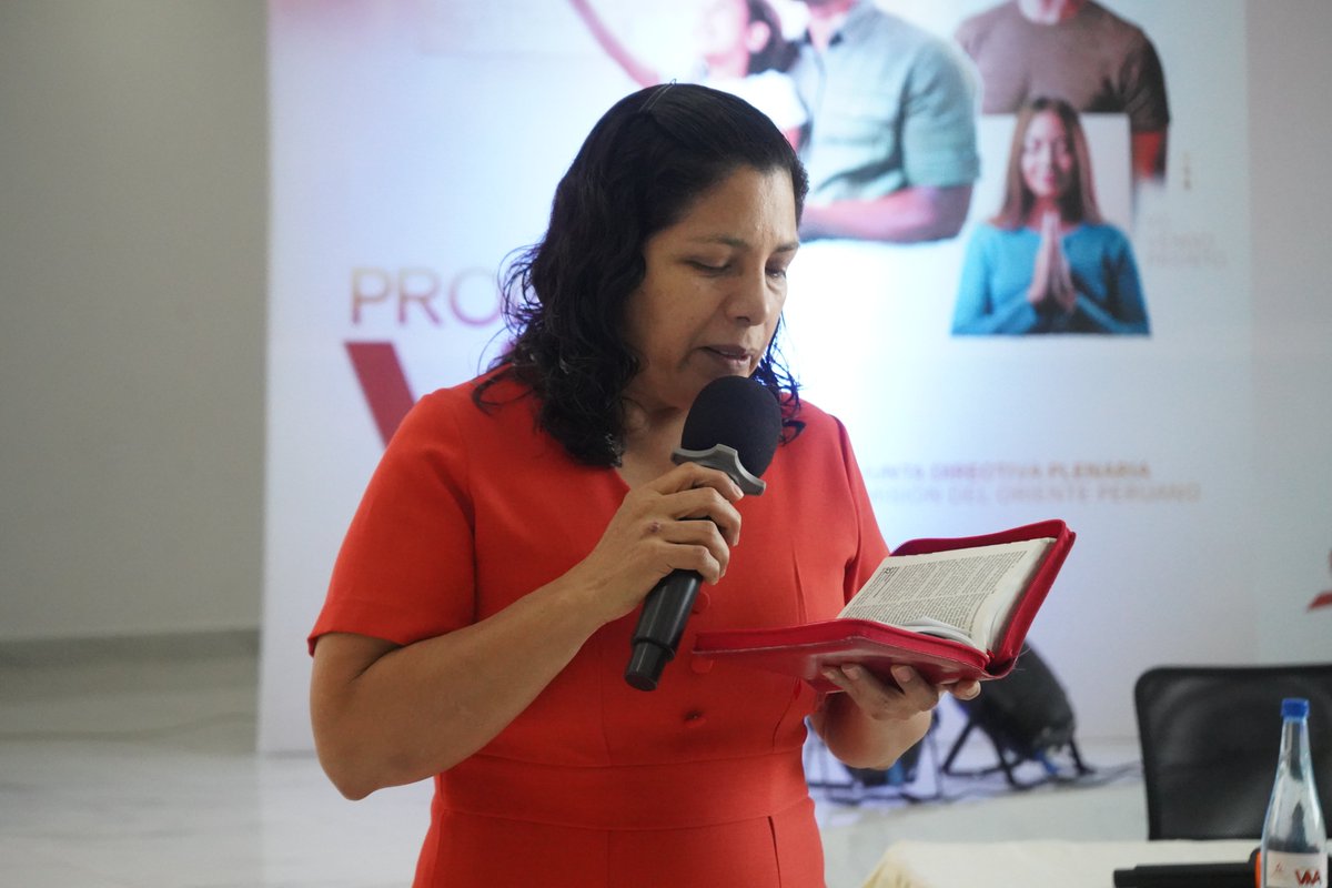 AdventistasMOP's tweet photo. La oración es fundamental en la consagración diaria para tener un encuentro con Dios 🙏🏻 .

#JuntaPlenaria 
#PromesaViva
#mop 
#YoVengoPronto
#RPSP https://t.co/u9jxBtr6tD