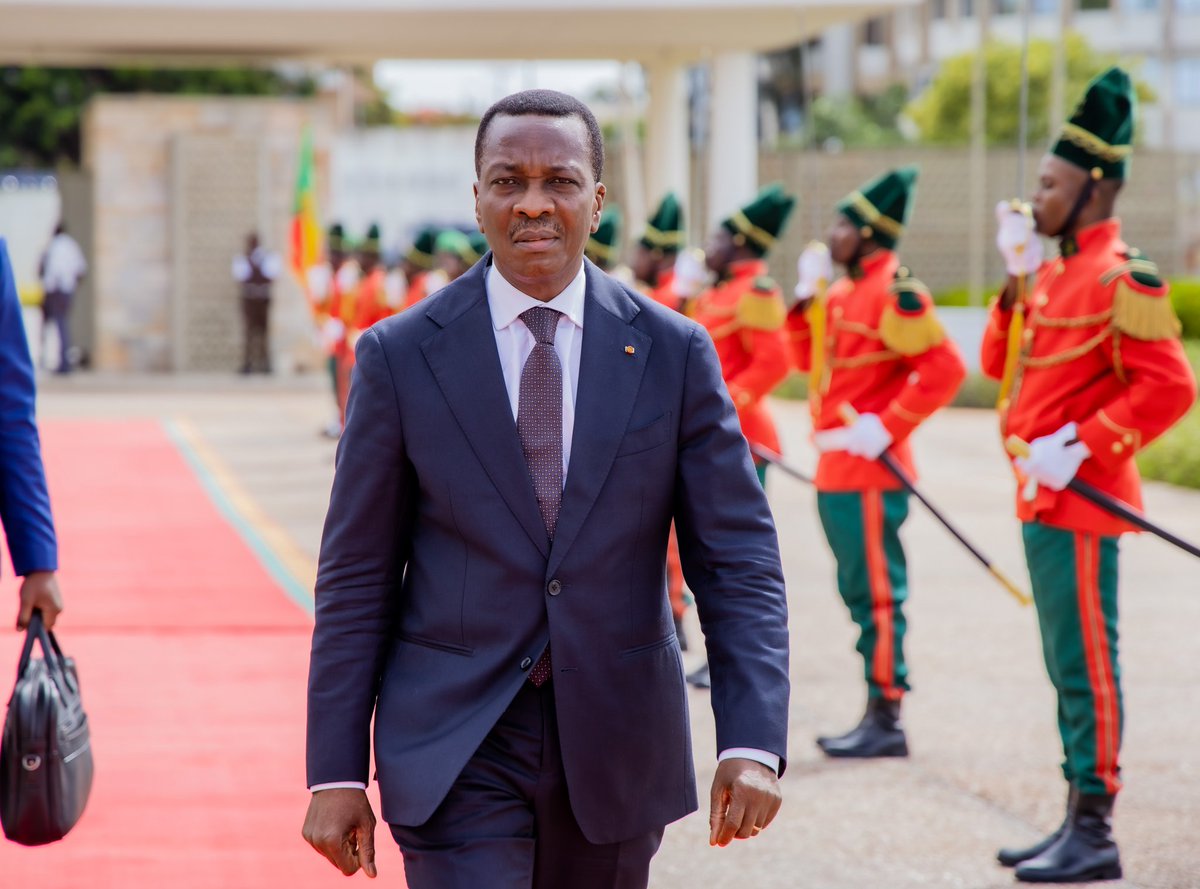 kodjo_adedze's tweet photo. Dans un esprit de fraternité et d'engagement renouvelé pour la Francophonie, je suis arrivé ce jour à Cotonou, capitale économique de la République du Bénin, avec une délégation de députés, pour prendre part à la 31ᵉ Assemblée régionale Afrique de l’Assemblée parlementaire de la Francophonie. @APFfrancophonie

#APF #FrancophonieParlementaire #Togo #Bénin #DiplomatieParlementaire #Cotonou2025