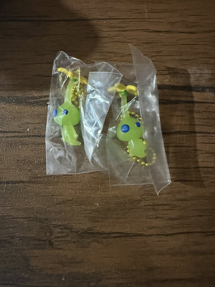 hamm_carm's tweet photo. 【交換】ピクミン マスコット マスコット&amp;フルーツグミ2 リニューアル

譲 ⇒ ヒカリ3つ
求 ⇒ 羽、紫

可能な方宜しくお願いいたします。 https://t.co/jdtSfNyMWz