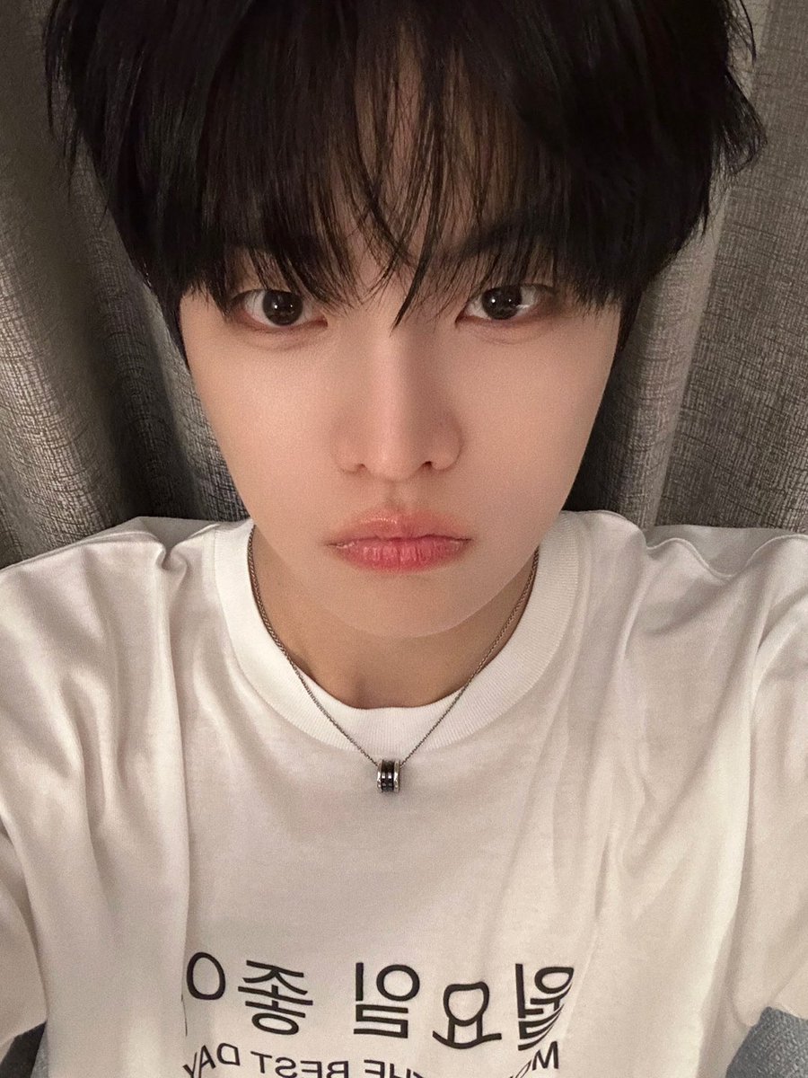 월요일 좋아

#전민욱 #JEONMINWOOK
#CLOSEYOUREYES #클로즈유어아이즈
#클유아 #CYE