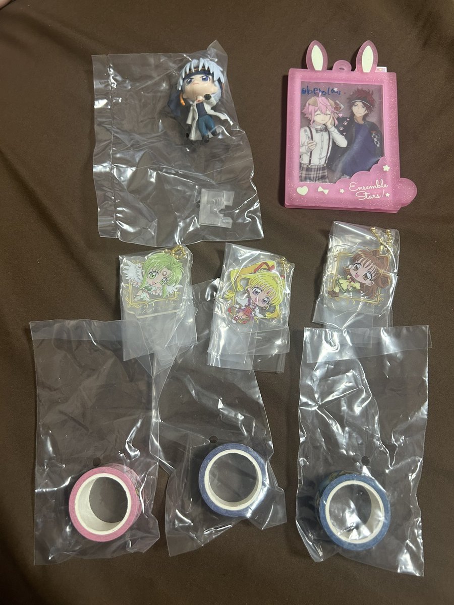 神風怪盗ジャンヌ あそーとこれくしょん ガチャガチャ 交換 ジャンヌ

譲 A賞 シンドバッド  
　C賞まろん、ジャンヌ、フィン
　D賞ジャンヌ、シンドバッド 
求 B賞 ロザリオラピュセル

こちらから複数出し可能です。
郵送または八王子手渡し。