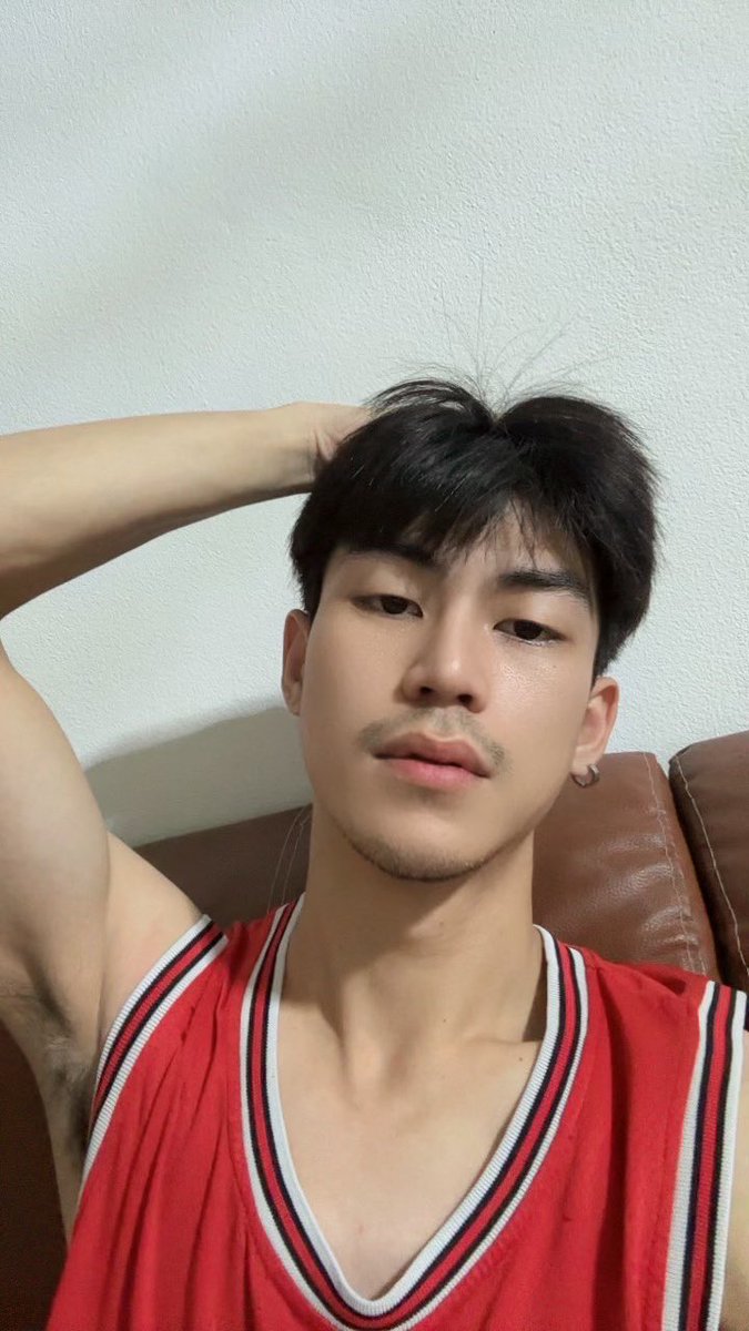 อยากเกิดเป็นอึ่งว่ะ ฝนตกยังมีคนออกไปหา🐸