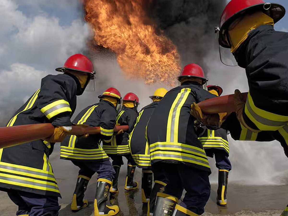🚒 2 de Junio – Día del Bombero Voluntario 🇦🇷

Un saludo enorme a todos los que eligen este camino con vocación y entrega.

Orgullosa de pertenecer a esta gran familia.