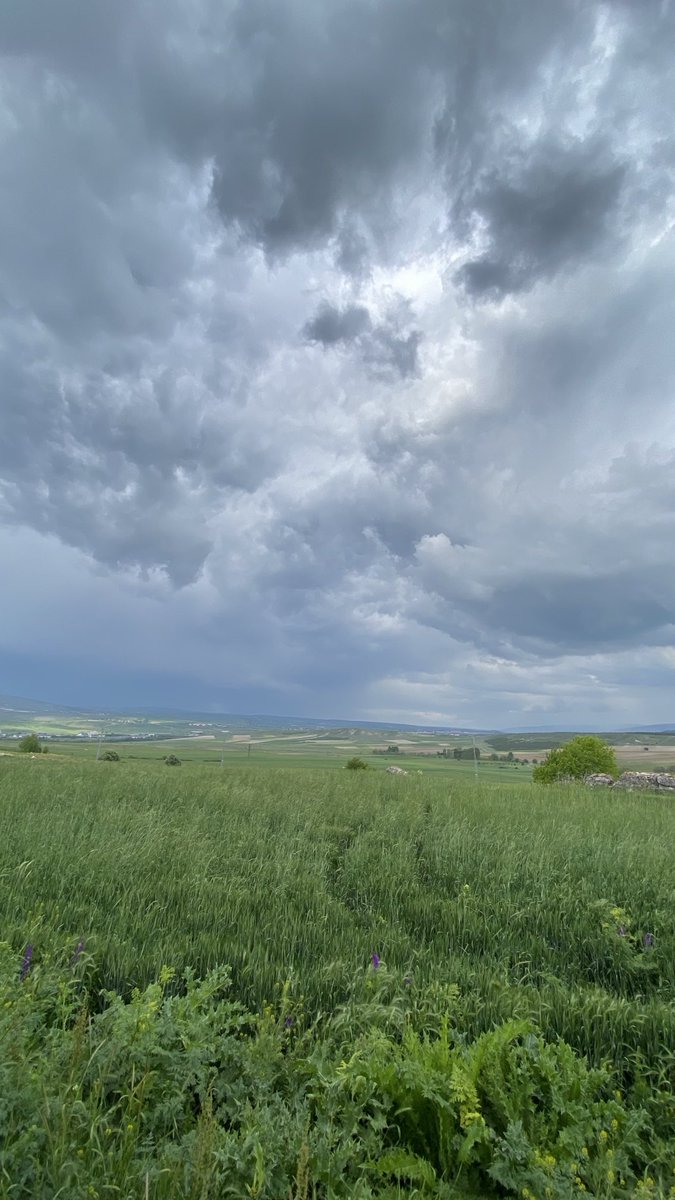 Anlık hava. CB bulutu kesitten görüntü .