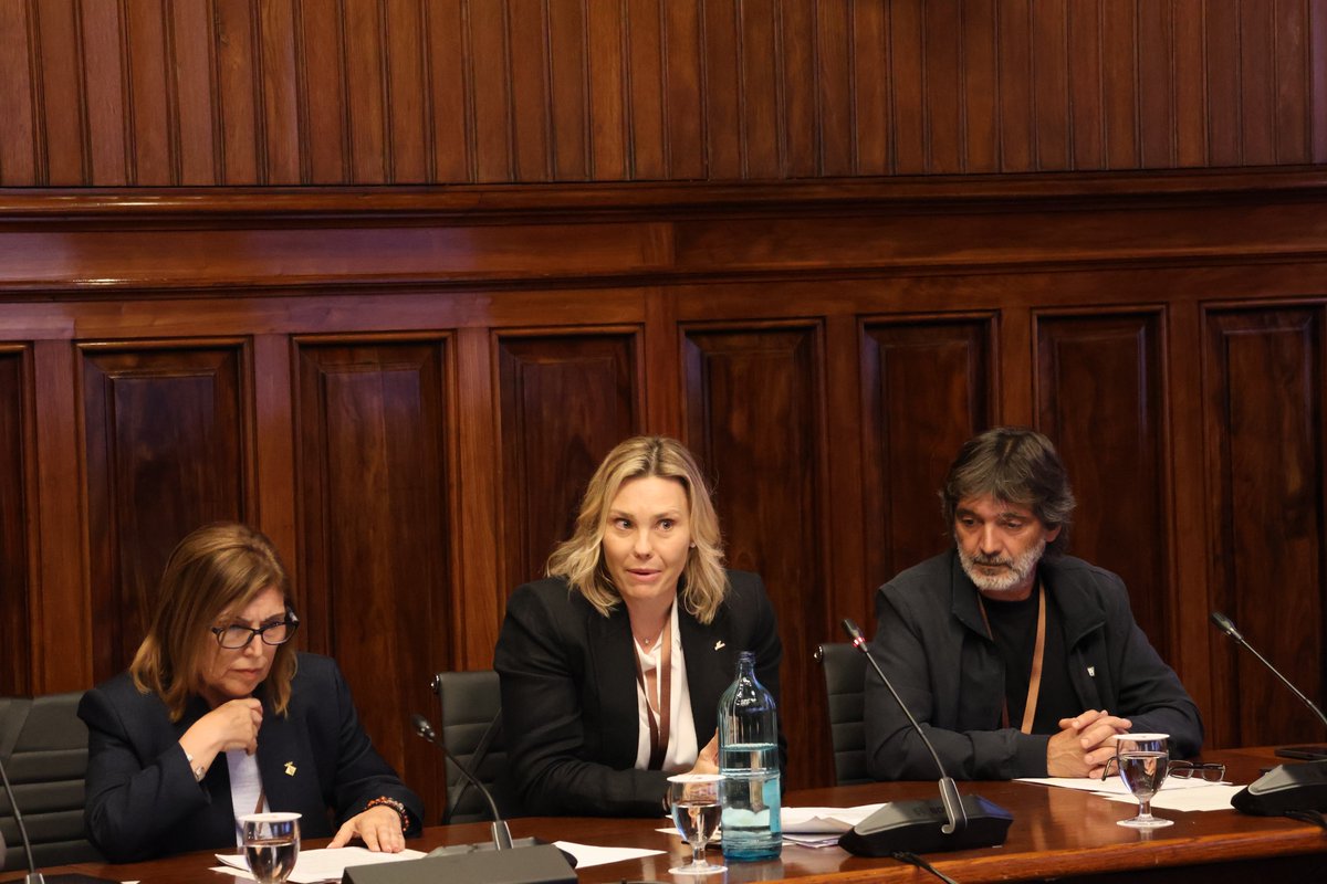 📢 <a href="/PIMEComerc/">Pimec Comerç</a> demana actualitzar la Llei de Comerç amb l’objectiu principal d’enfortir el comerç de proximitat i adaptar la regulació a la realitat del sector

✅ L’entitat considera indispensable equiparar les condicions normatives entre el comerç físic i el comerç digital i