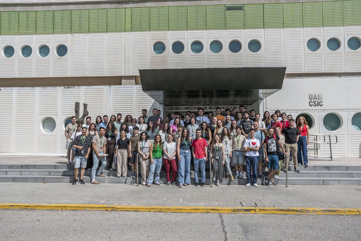 CNB_CSIC's tweet photo. 👏Today we enjoyed a wonderful morning of science at the X PhD Students’ Workshop at the CNB.
Many thanks to the 12 speakers, our PhD Candidates’ Committee, and of course, everyone who attended, for making it such a fabulous day😉
The CNB Lecture Hall was packed!
#PhDWorkshop https://t.co/Mz0OBjIVCD