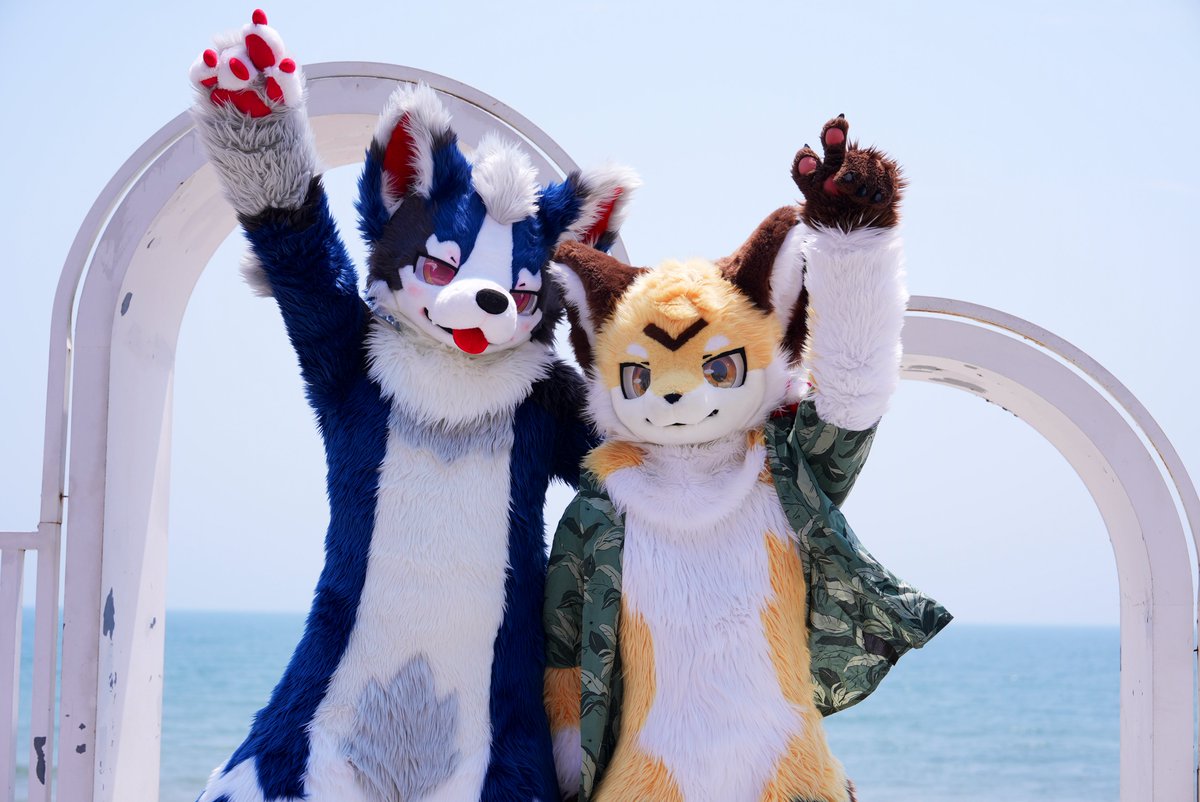 看大海！

<a href="/AirSAMAdesu/">Air</a> 

#FursuitFriday
