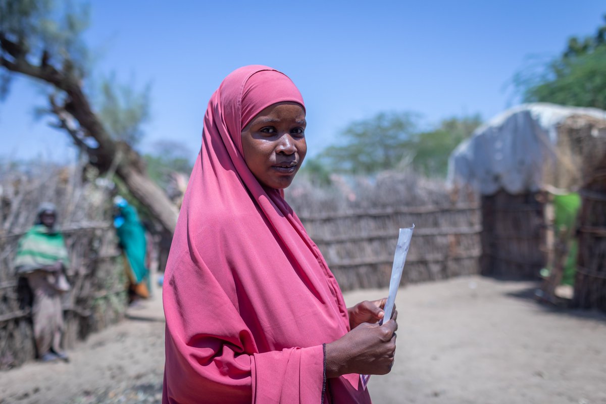 UNICEF Ethiopia (@unicefethiopia) on Twitter photo The gov't of 🇸🇪 commits $7.8M to support livelihoods & build resilience for women & #children in 🇪🇹.
<a href="/SweinEthiopia/">Sweden in Ethiopia & AU</a> Amb. Hans Henric Lundquist & UNICEF Rep. <a href="/AbouKampo/">Abou Kampo</a> signed a new agreement to reach 170k vulnerable individuals with social protection & other essential services. The gov't of 🇸🇪 commits $7.8M to support livelihoods & build resilience for women & #children in 🇪🇹.
<a href="/SweinEthiopia/">Sweden in Ethiopia & AU</a> Amb. Hans Henric Lundquist & UNICEF Rep. <a href="/AbouKampo/">Abou Kampo</a> signed a new agreement to reach 170k vulnerable individuals with social protection & other essential services.