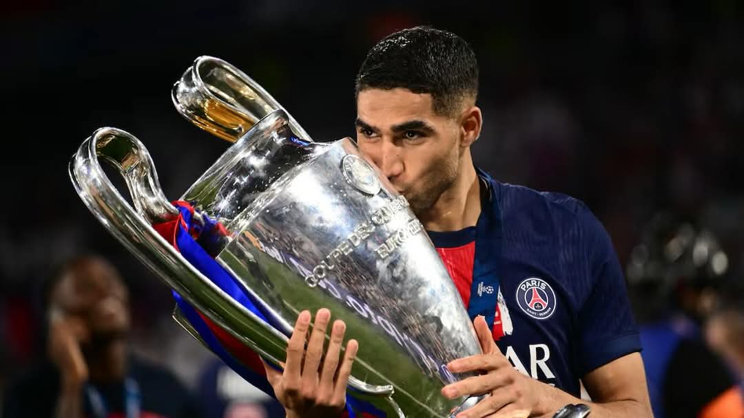Achraf Hakimi c’est :

-Buteur en quart de finale de LDC
-Buteur en demi-finale de LDC
-Buteur en finale de CDF
-Buteur en finale de LDC

Tout simplement incroyable sachant qu’il est latéral droit ❤️💙😍