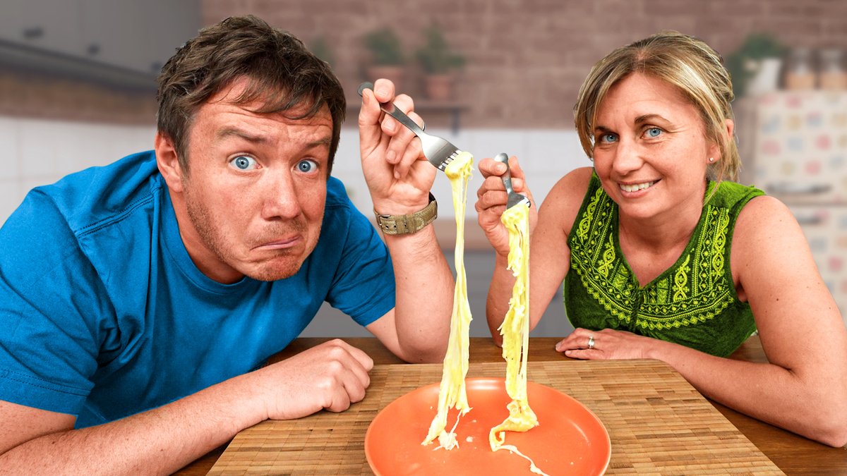 New Video: Testing More Viral Kitchen Hacks – Inc a Hairdryer Egg barrylewis.net/recipe/testing…