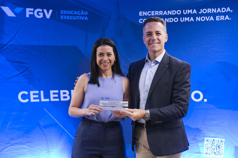 Conhecimento e conexões que transformam! “O curso conversa perfeitamente com tudo que observei na indústria. Networking a todo momento! A ementa funciona — e muito bem!”, destacou Denise Rosa, aluna do MBA em Gestão Empresarial. 🚀🎓 #OrgulhoFGV