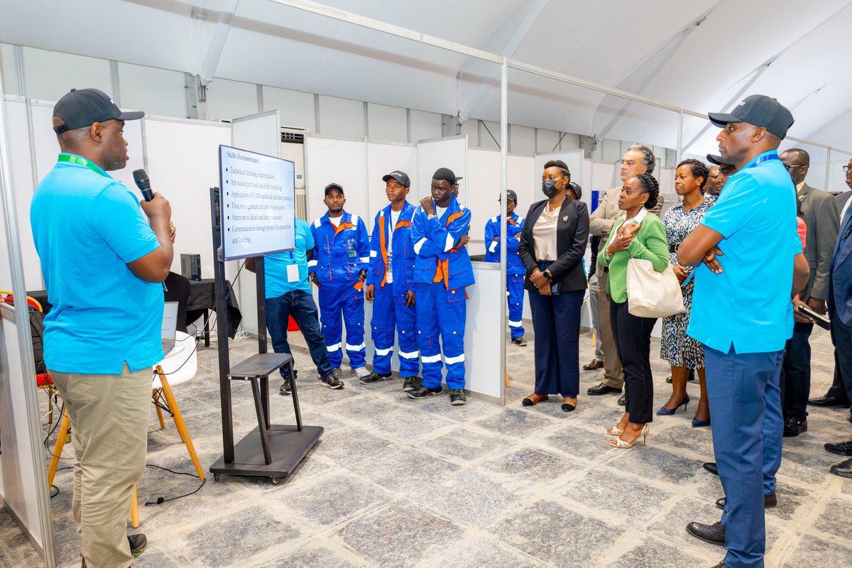 RTB_Rwanda's tweet photo. Today, we officially launched the #TVETExpo2025 and #SkillsCompetition,  a national platform to showcase innovation, strengthen partnerships, and promote demand-driven skills development.

The event was officiated by Hon. @CNkulikiyinka, Minister of Public Service and Labour, and Hon. @ClaudetteIrere, Minister of State for Education, reaffirming the Government’s commitment to skilling Rwanda’s youth for the labour market.
#FutureSkillsForum #NanjyendiTVET