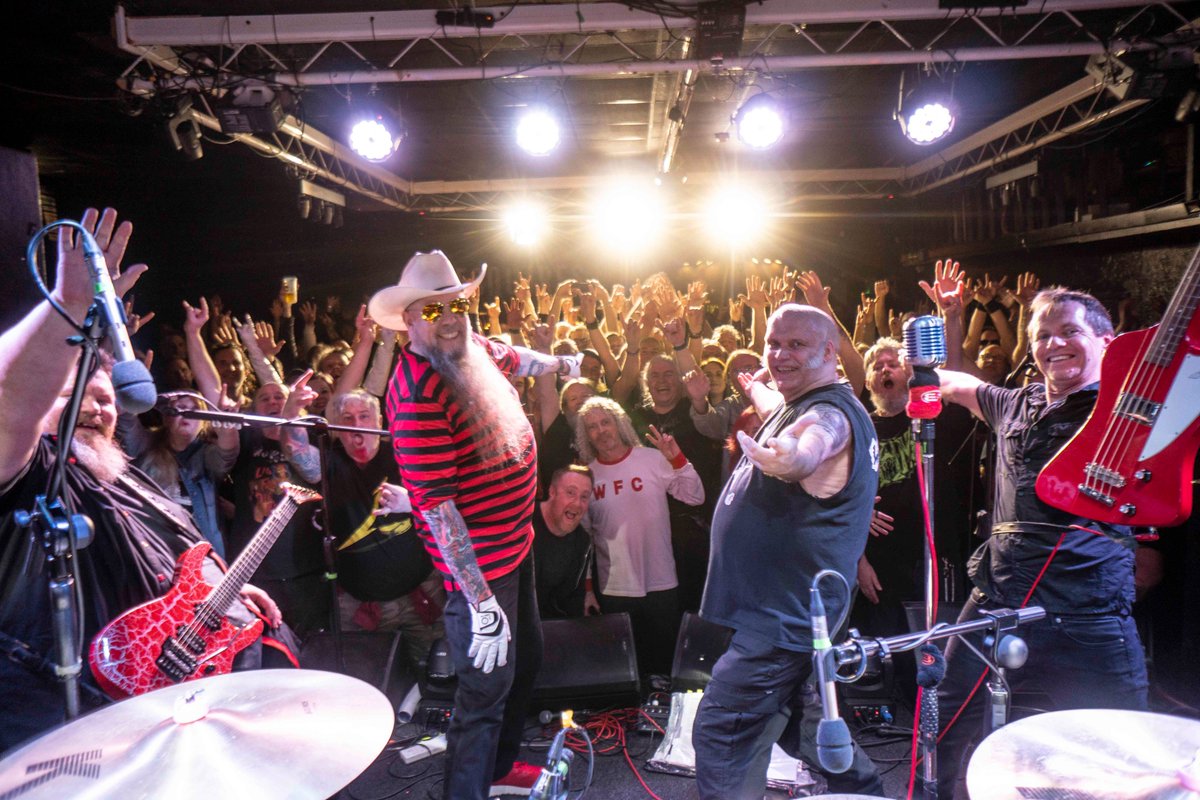 Wolfsbane (@wolfsbanehms) on Twitter photo 🐺 WOLFSBANE LIVE IN 2025! 🐺
Catch Howling Mad Sh*theads <a href="/realblazebayley/">blazebayleyofficial</a>, <a href="/jaseedwards69/">Jase Edwards</a>, Jeff Hateley & <a href="/stevedanger666/">$teve Danger</a> as they unleash a MASSIVE NOISE INJECTION across the UK!
wolfsbaneband.com
#Wolfsbane #BlazeBayley #JaseEdwards #JeffHateley #SteveDanger 🐺 WOLFSBANE LIVE IN 2025! 🐺
Catch Howling Mad Sh*theads <a href="/realblazebayley/">blazebayleyofficial</a>, <a href="/jaseedwards69/">Jase Edwards</a>, Jeff Hateley & <a href="/stevedanger666/">$teve Danger</a> as they unleash a MASSIVE NOISE INJECTION across the UK!
wolfsbaneband.com
#Wolfsbane #BlazeBayley #JaseEdwards #JeffHateley #SteveDanger